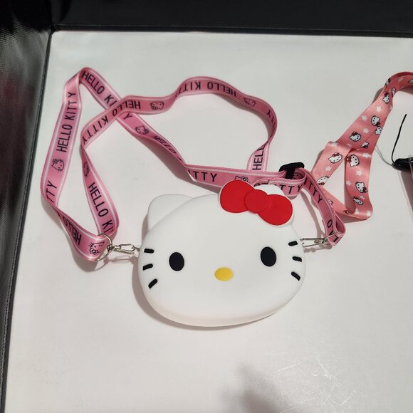 Hello kitty Bundle - Picture 2 of 4